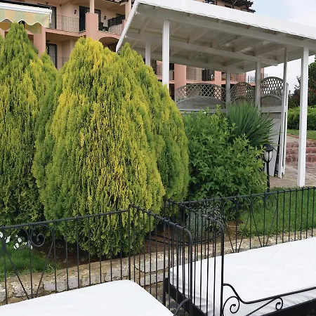 0-bedroom In Kaliakria * توبولا