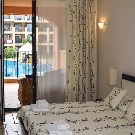 0-bedroom In Kaliakria توبولا