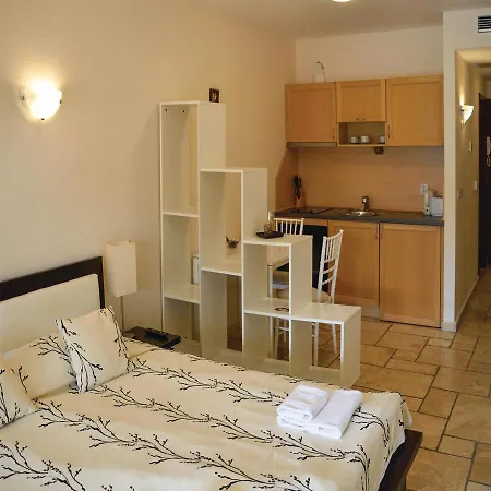 شقة 0-bedroom In Kaliakria
